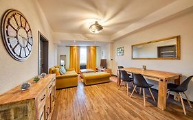 Mahalo Apartment